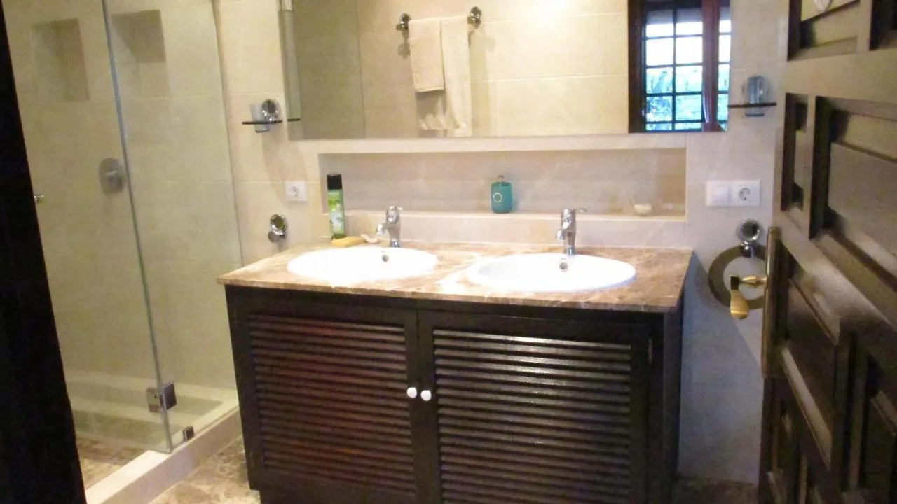 Spectacular Andalusian Villa Linda Vista Playa - Big Private Pool, Bbq & 2 Parking Marbellac